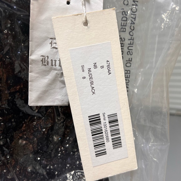 Stunning Jovani style 47604. Color is Nude/Black. Size 8. - Picture 6 of 6